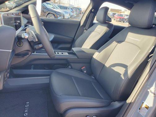 2025 Hyundai IONIQ 6 SEL