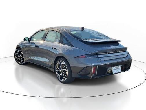 2025 Hyundai IONIQ 6 SEL