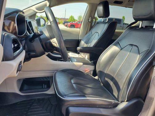 2021 Chrysler Pacifica Hybrid Limited