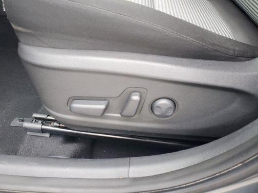 2020 Hyundai KONA SEL Plus