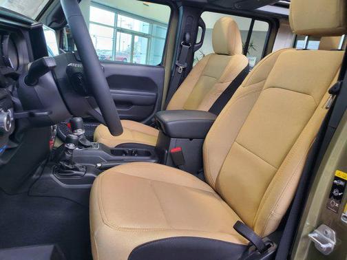 2025 Jeep Wrangler 4xe Willys
