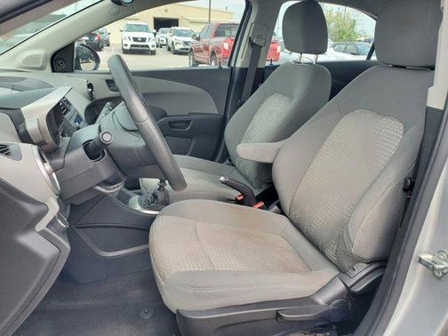 2015 Chevrolet Sonic LS