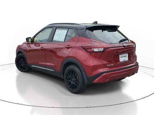 2023 Nissan Kicks SR