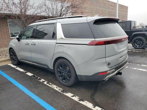 2024 Kia Carnival SX Prestige