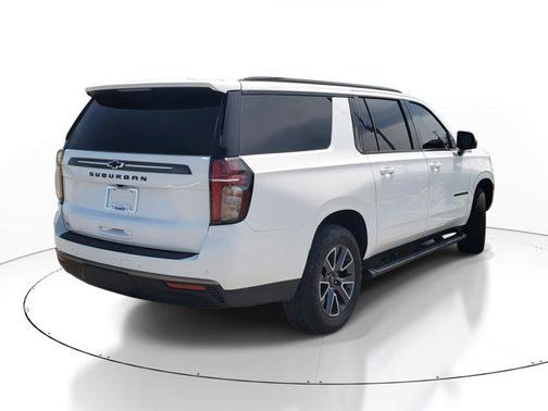 2022 Chevrolet Suburban 4WD Z71