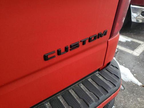 2021 Chevrolet Silverado 1500 Custom