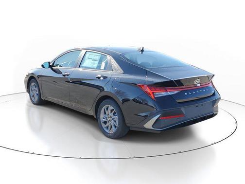 2025 Hyundai ELANTRA HEV Blue