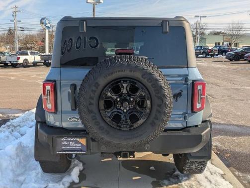 2024 Ford Bronco WILDTRAK