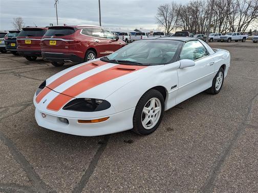 Photo 3 of 20 of 1997 Chevrolet Camaro Z28