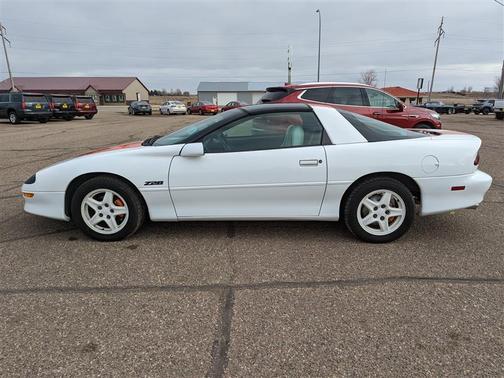 Photo 4 of 20 of 1997 Chevrolet Camaro Z28
