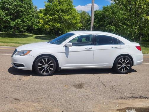 Bright White Clearcoat 2012 Chrysler 200 LX