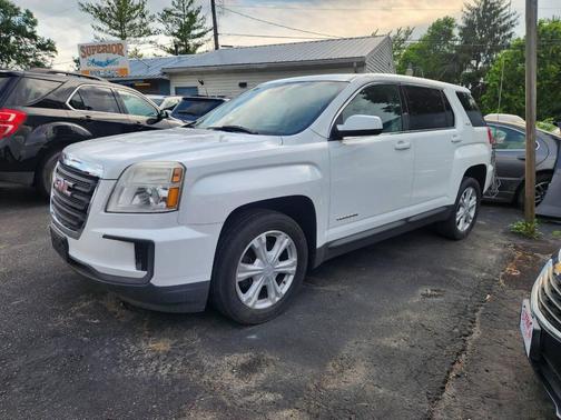 White 2017 GMC Terrain SLE-1
