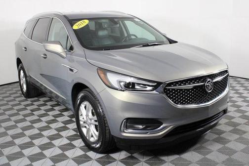 Photo 3 of 36 of 2018 Buick Enclave Essence