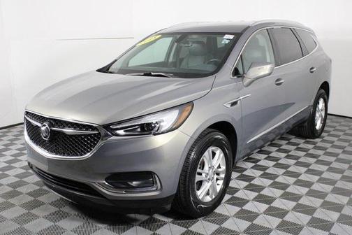 Photo 2 of 36 of 2018 Buick Enclave Essence