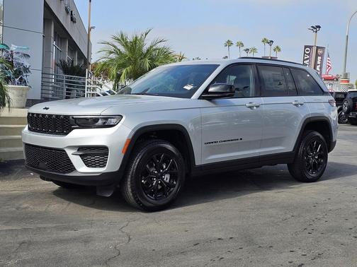 2025 Jeep Grand Cherokee Altitude