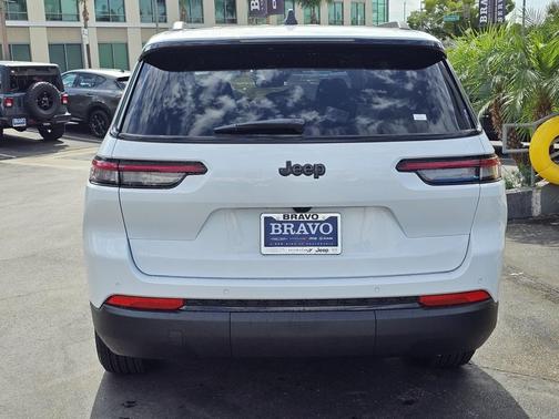 2025 Jeep Grand Cherokee L Altitude