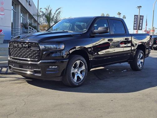 2026 RAM 1500 Express