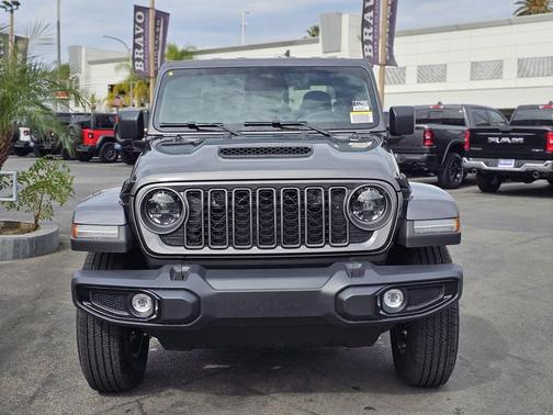 2026 Jeep Gladiator Sport S