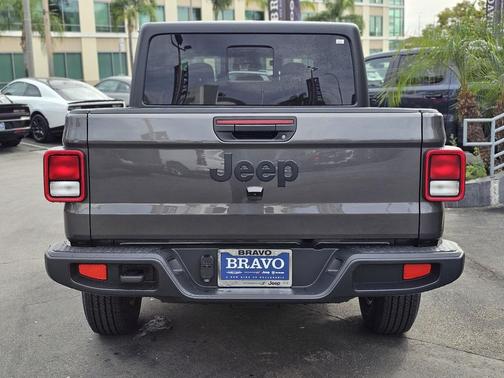 2026 Jeep Gladiator Sport S