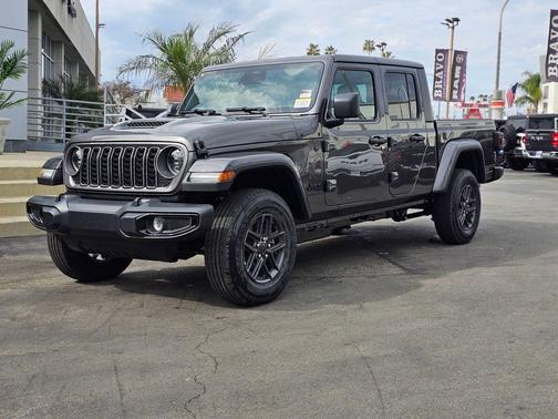 2026 Jeep Gladiator Sport S