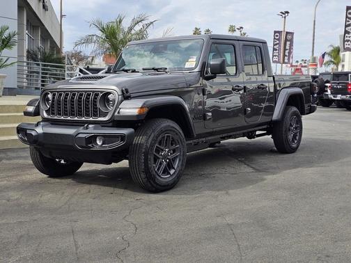 2026 Jeep Gladiator Sport S