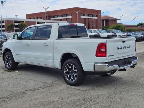 Bright White Clearcoat 2026 RAM 1500 Laramie