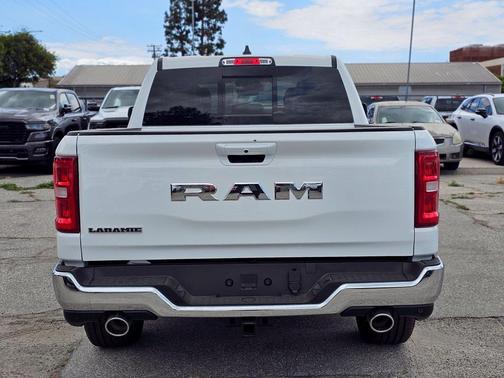 Bright White Clearcoat 2026 RAM 1500 Laramie