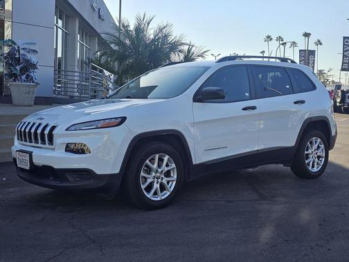 2016 Jeep Cherokee Sport