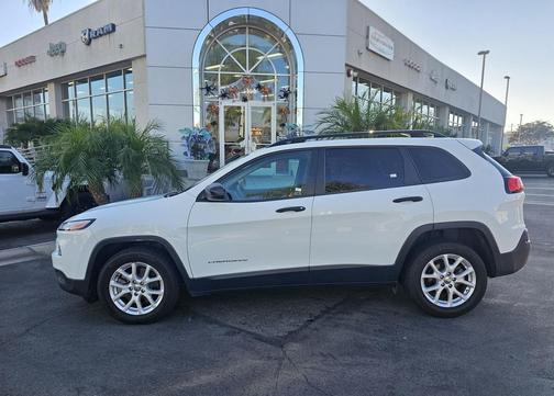 2016 Jeep Cherokee Sport