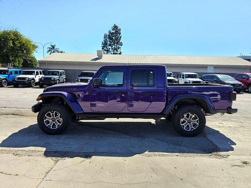2026 Jeep Gladiator Mojave 4x4