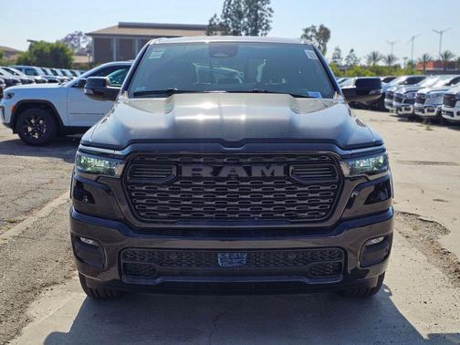 Diamond Black Crystal Pearlcoat 2026 RAM 1500 Big Horn/Lone Star