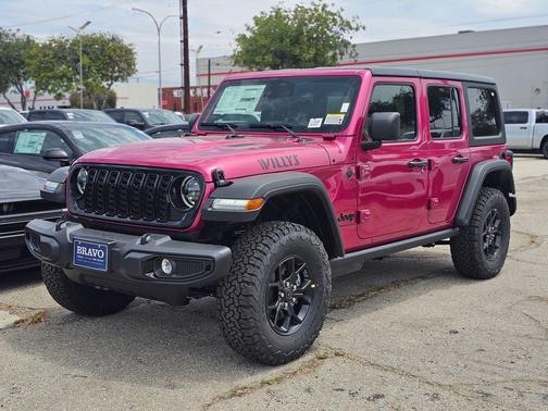 Tuscadero Pearlcoat 2026 Jeep Wrangler Willys