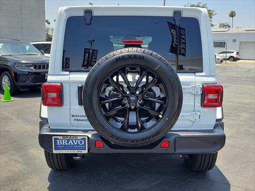 2025 Jeep Wrangler 4xe Sahara