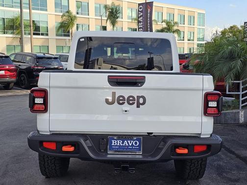 2026 Jeep Gladiator Mojave 4x4