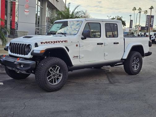 2026 Jeep Gladiator Mojave 4x4