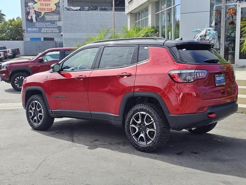 2026 Jeep Compass Trailhawk