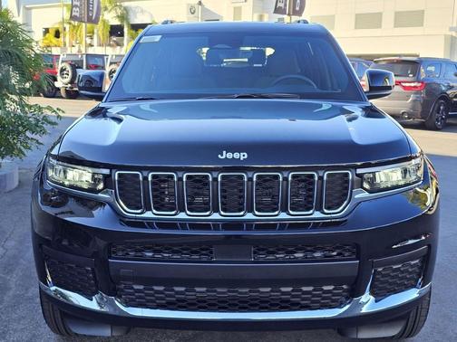 2025 Jeep Grand Cherokee L Laredo