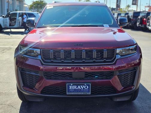 Velvet Red Pearlcoat 2026 Jeep Grand Cherokee L Altitude