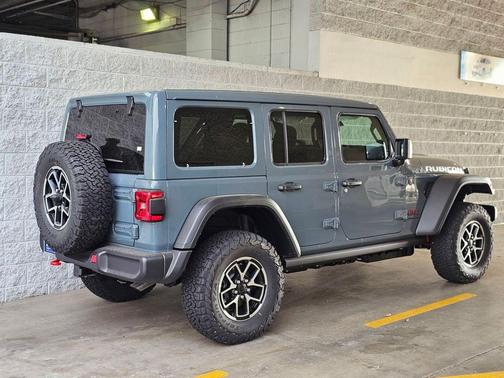 Anvil Clearcoat 2026 Jeep Wrangler Rubicon