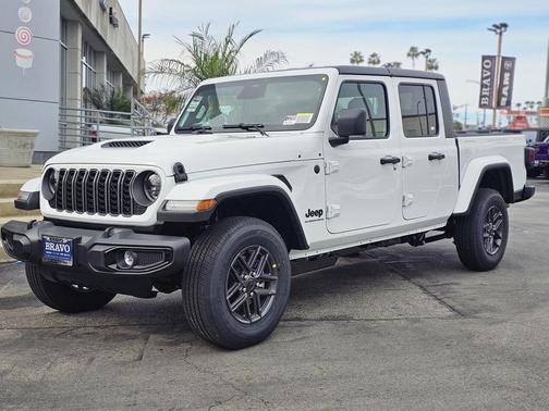 2026 Jeep Gladiator Sport S