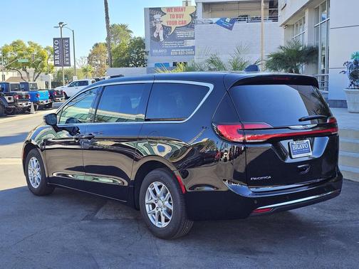 2026 Chrysler Pacifica L