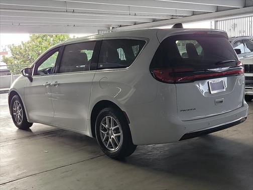 2025 Chrysler Pacifica L