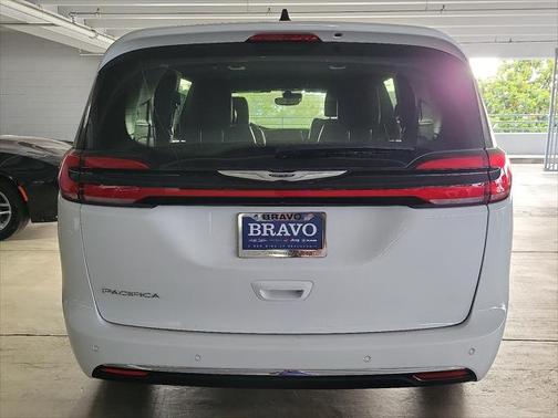 2025 Chrysler Pacifica L
