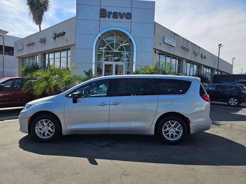 2026 Chrysler Pacifica L