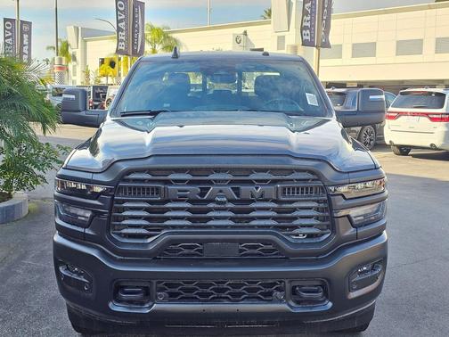 2026 RAM 2500 Tradesman Crew Cab 4x4 6'4' Box