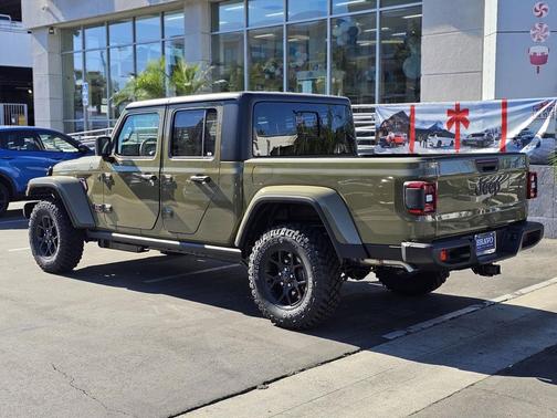2026 Jeep Gladiator Willys 4x4