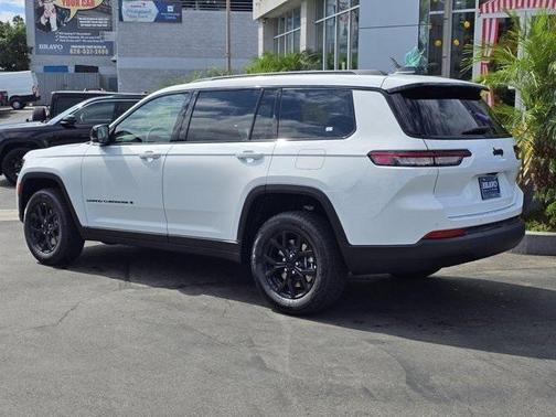 2025 Jeep Grand Cherokee L Altitude