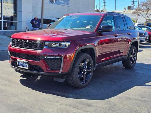 velvet red pearlcoat 2026 Jeep Grand Cherokee Limited