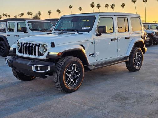 2026 Jeep Wrangler 4-Door Sahara 4x4
