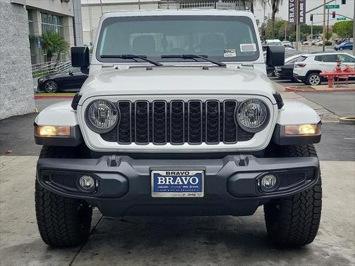 2025 Jeep Gladiator Nighthawk